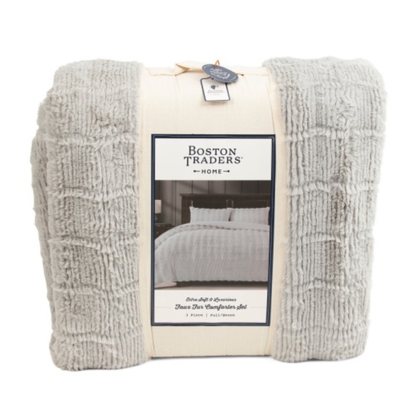 Boston Traders Faux Fur 3-Piece Comforter Set - Picture 1 of 1